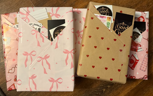 Paperback Blind Date with a Book