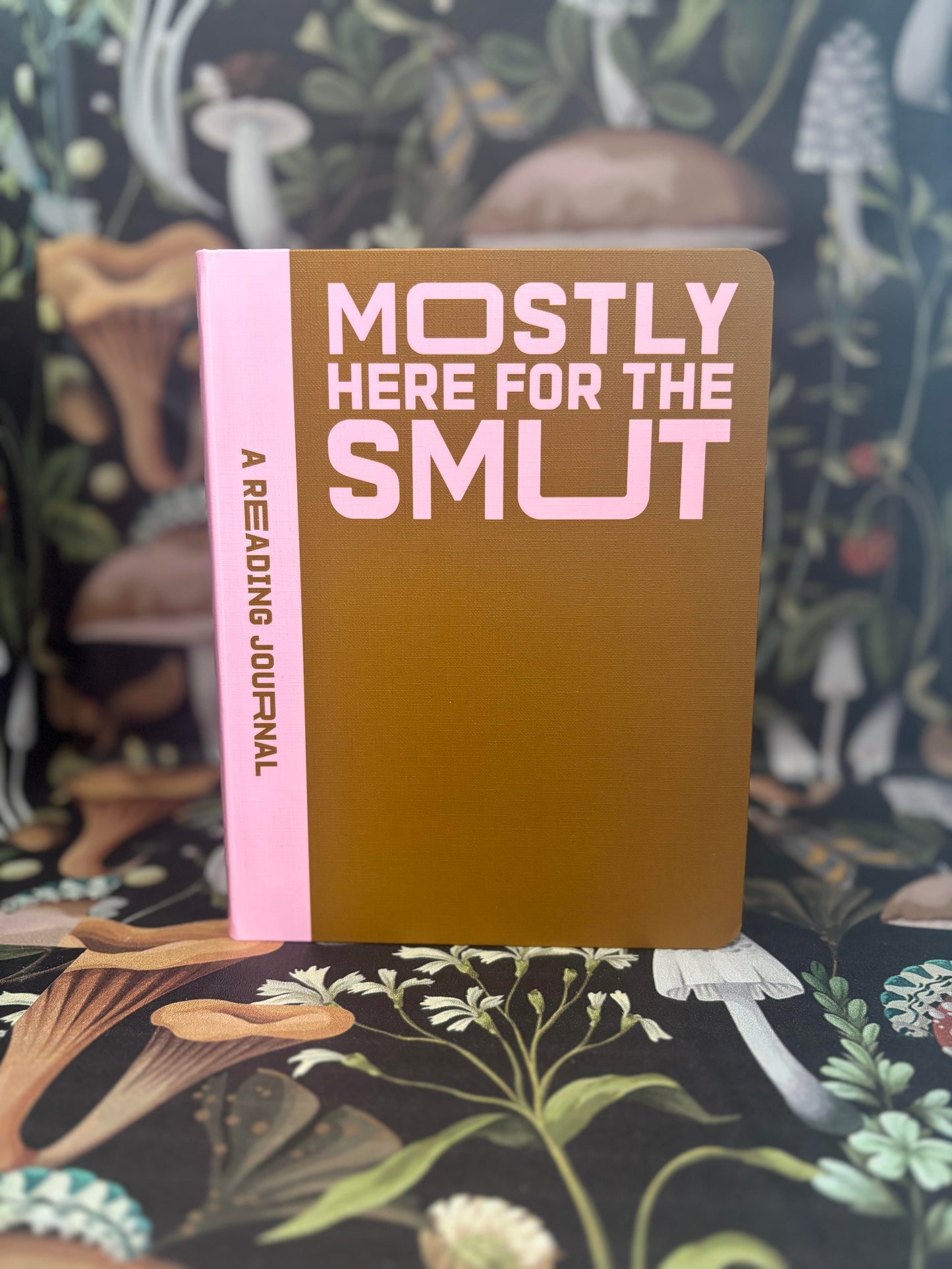 I'm Here for the Smut Reading Journal